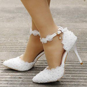Crystal Queen Lace & Pearl Special Occasion Wedding 3.74 Heels